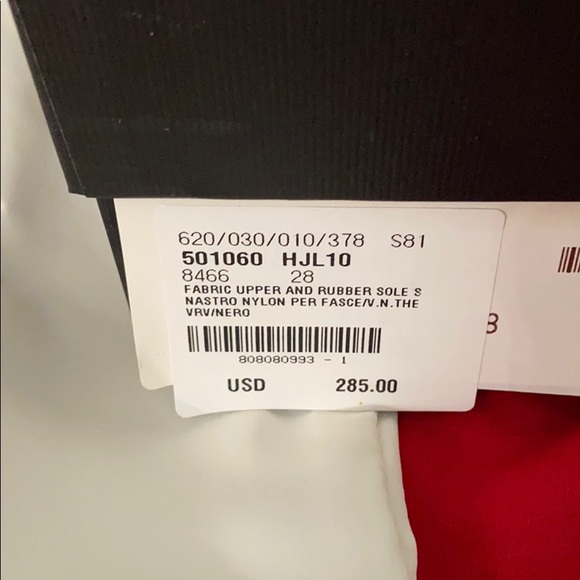 COPY - Gucci kids sandals authentic worn 3 times. - Picture 2 of 6